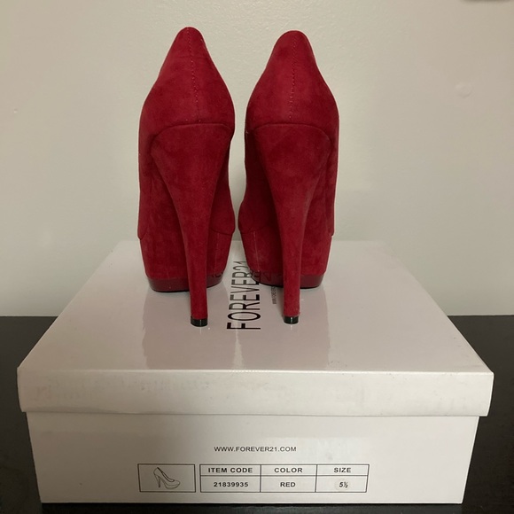 NWB Forever 21 Red Platform Stilettos - Picture 3 of 5